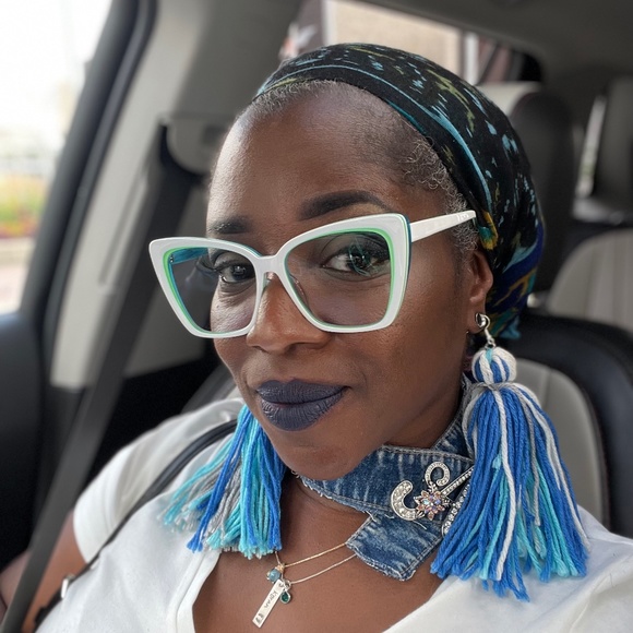 Meet your Posher, Annetta - Picture 1 of 1